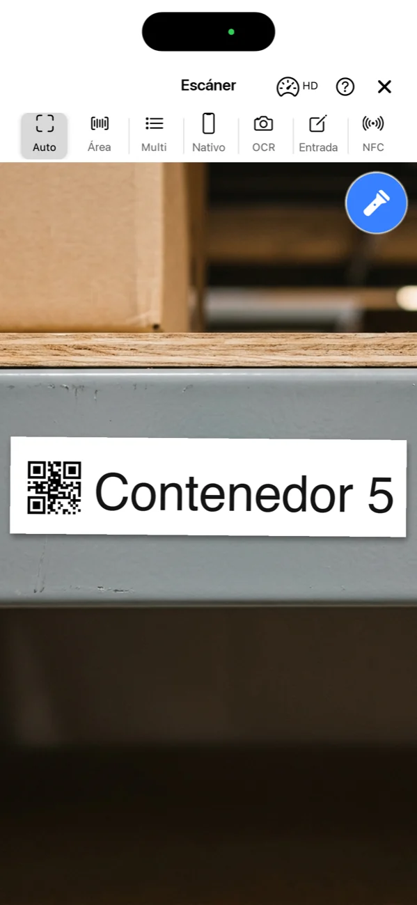 La app Almacén OS escaneando la etiqueta QR de una ubicación