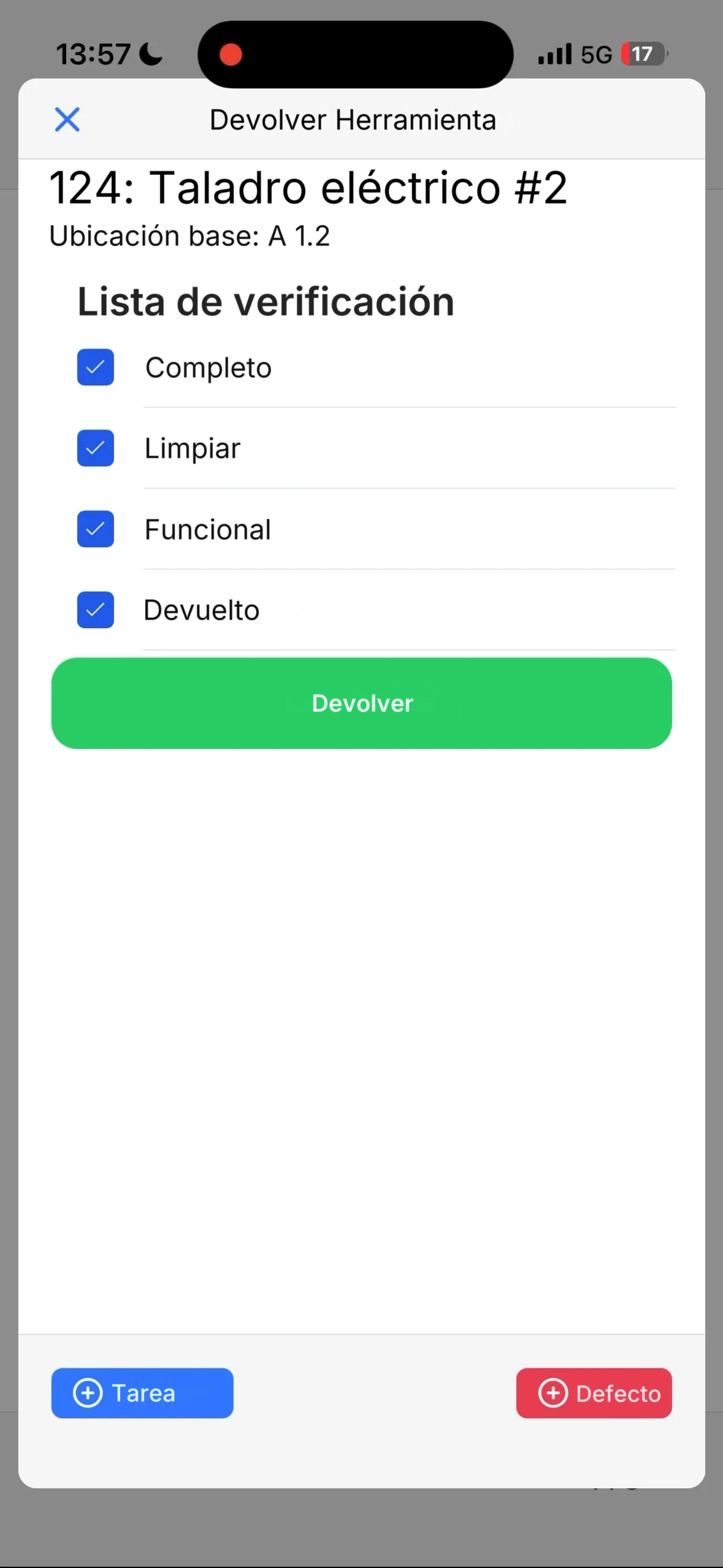 El diálogo Devolver Herramienta con la lista de verificación Completo, Limpiar, Funcional y Devuelto